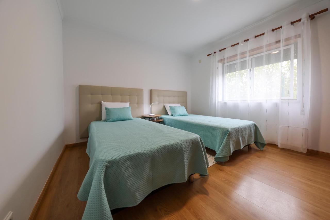 Casas Com Amoras In Serra Da Pescaria Famalicao Exterior photo